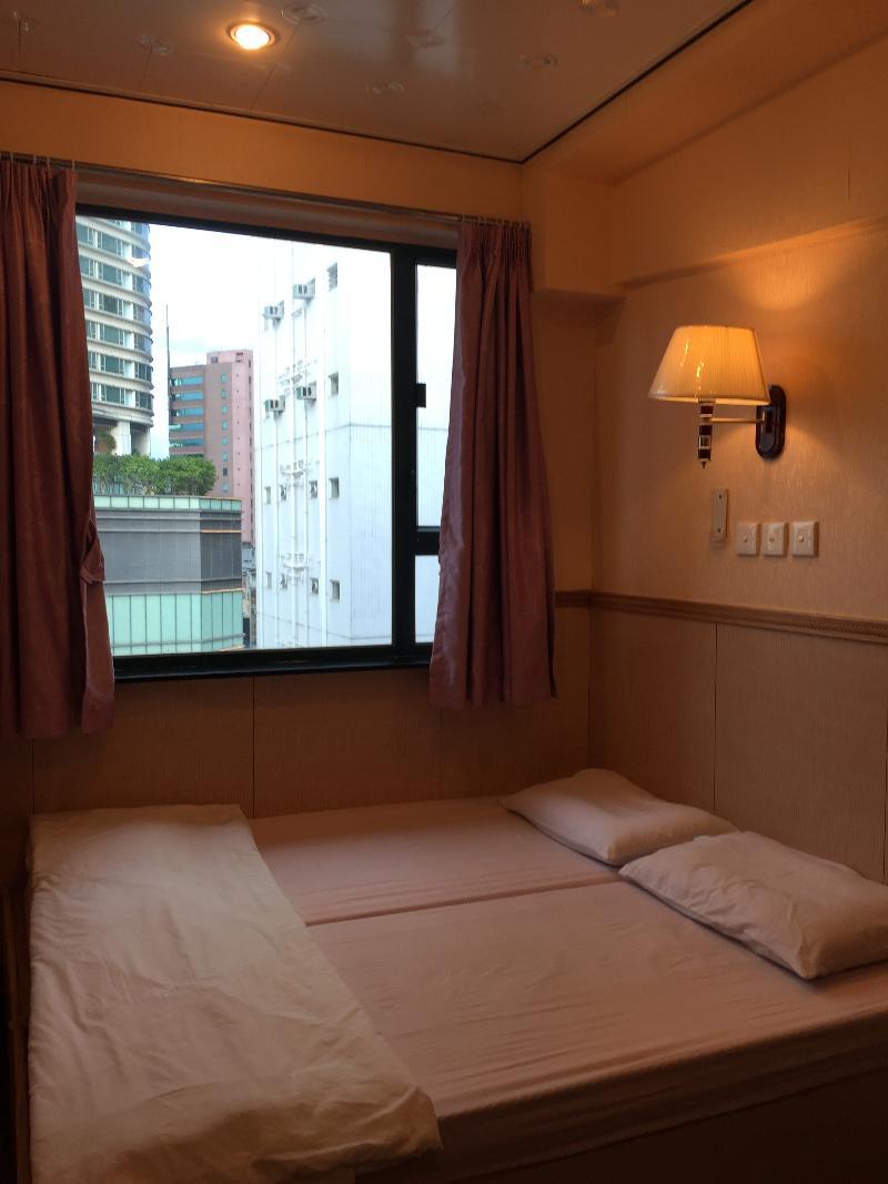 ヴェネチア * 香港